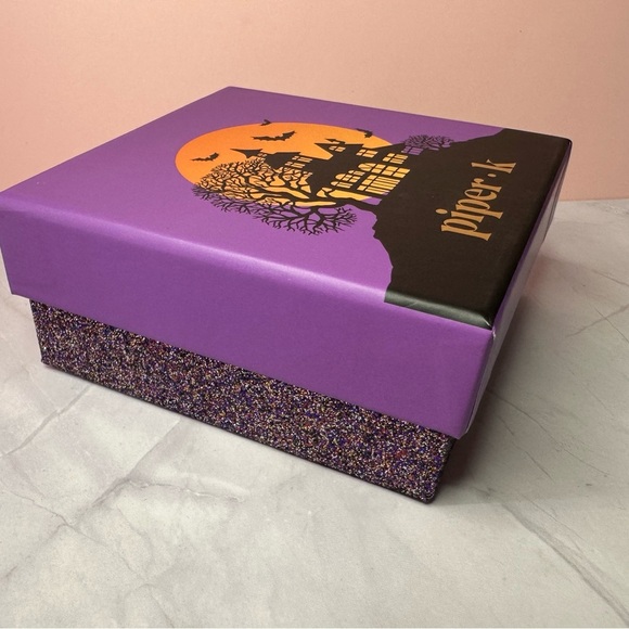 Piper K Jack o Lantern earrings new in box - Picture 6 of 6